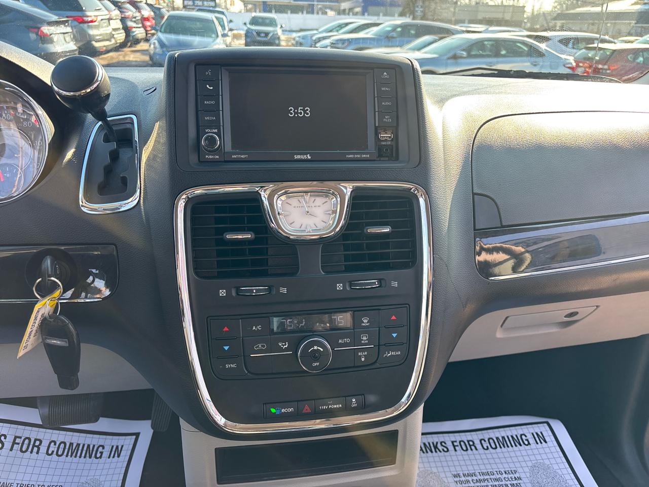 Chrysler Town & Country 4dr Wgn Touring 2015