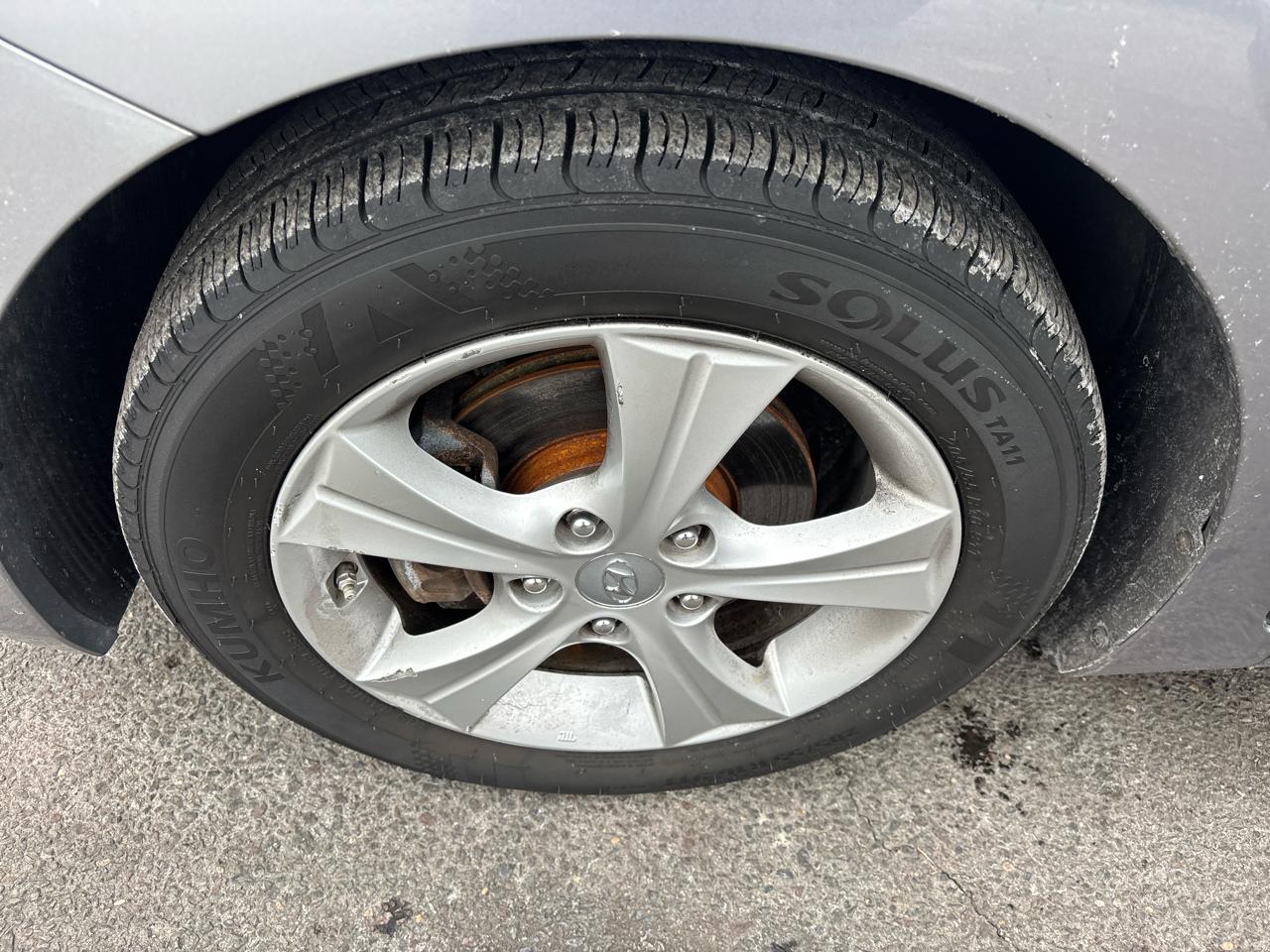 Hyundai Elantra Coupe 2dr Auto GS PZEV 2013