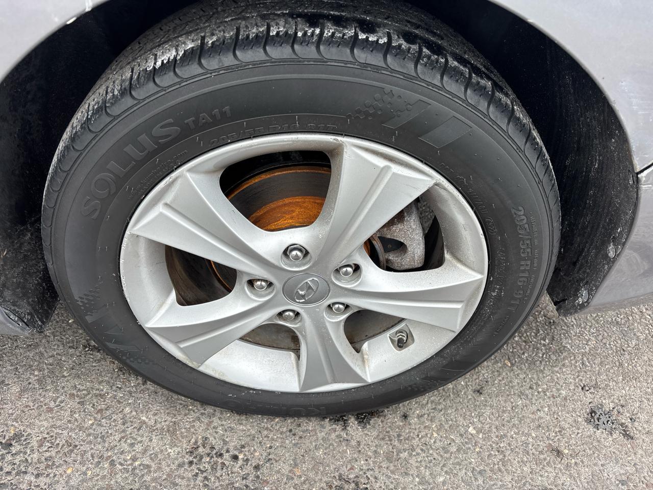 Hyundai Elantra Coupe 2dr Auto GS PZEV 2013