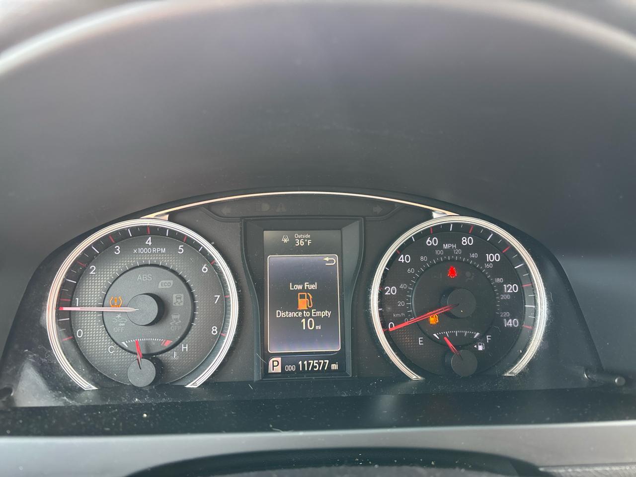 Toyota Camry 4dr Sdn I4 Auto SE w/Special Edition Pkg (Natl) 2016