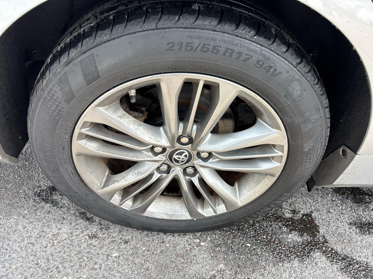 Toyota Camry 4dr Sdn I4 Auto SE w/Special Edition Pkg (Natl) 2016