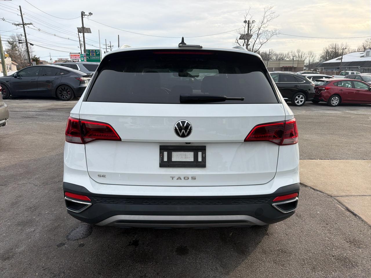 Volkswagen Taos SE FWD 2022