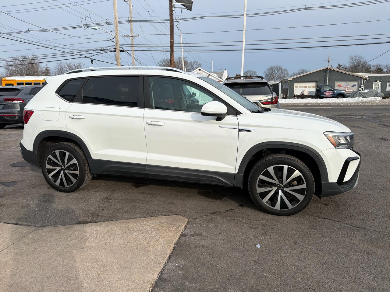 Volkswagen Taos SE FWD 2022