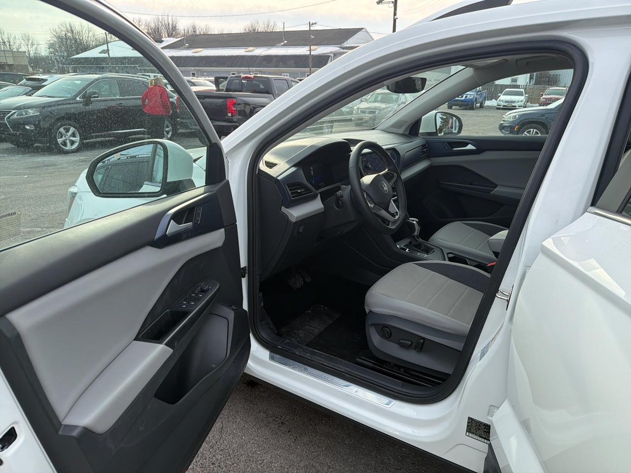 Volkswagen Taos SE FWD 2022