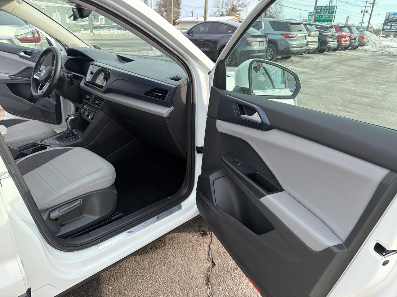 Volkswagen Taos SE FWD 2022