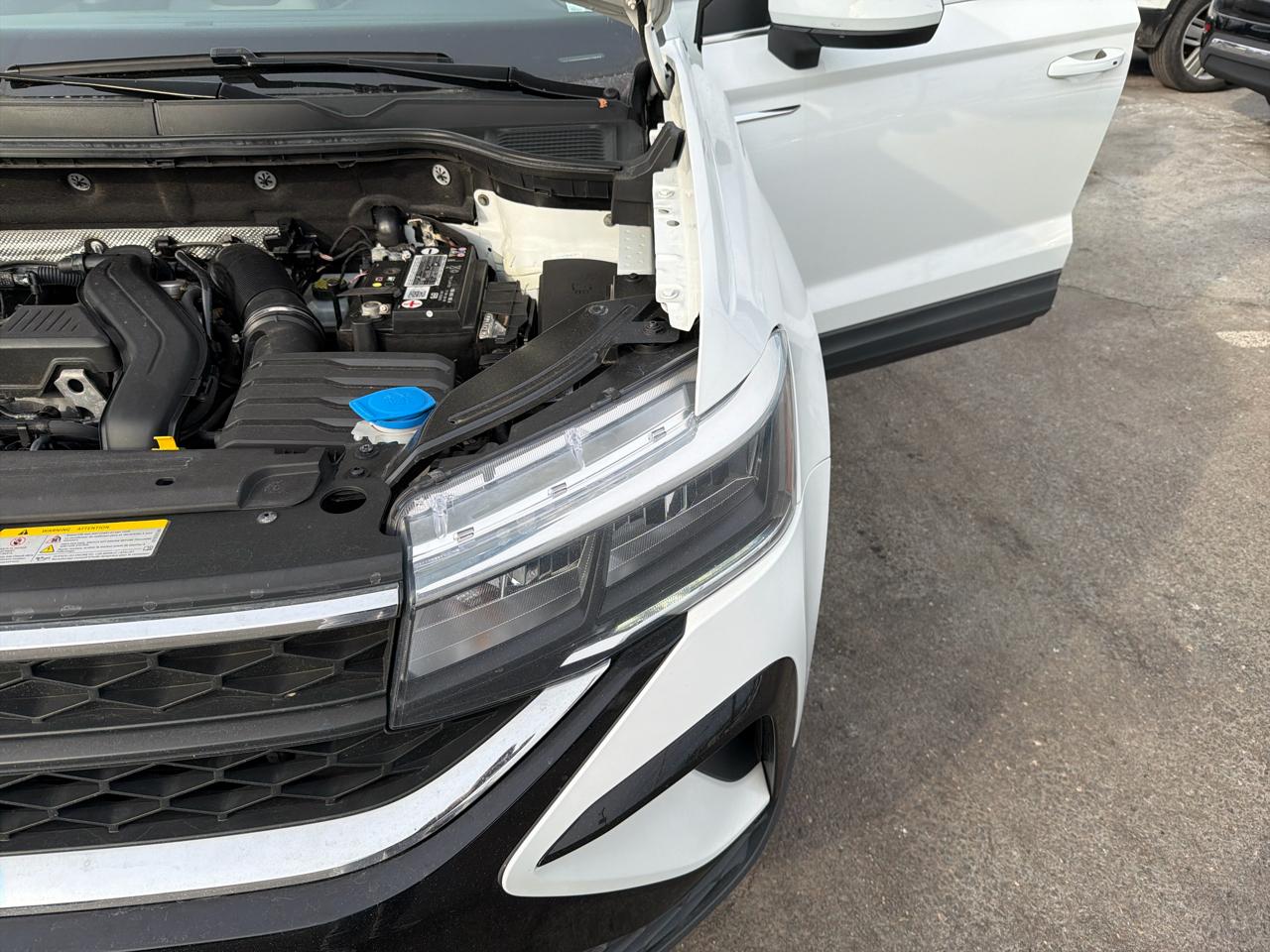 Volkswagen Taos SE FWD 2022