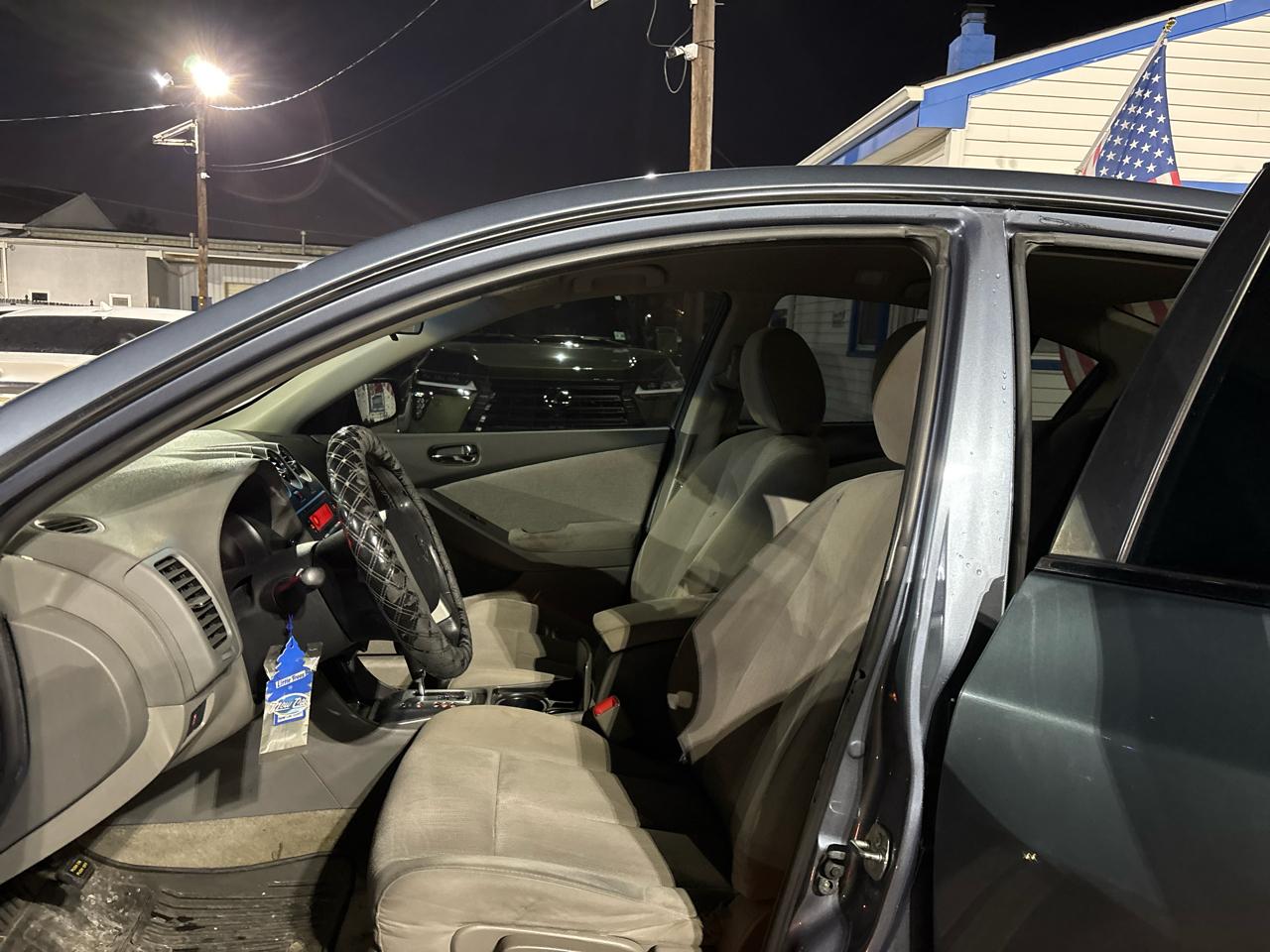 Nissan Altima 4dr Sdn I4 CVT 2.5 S 2011