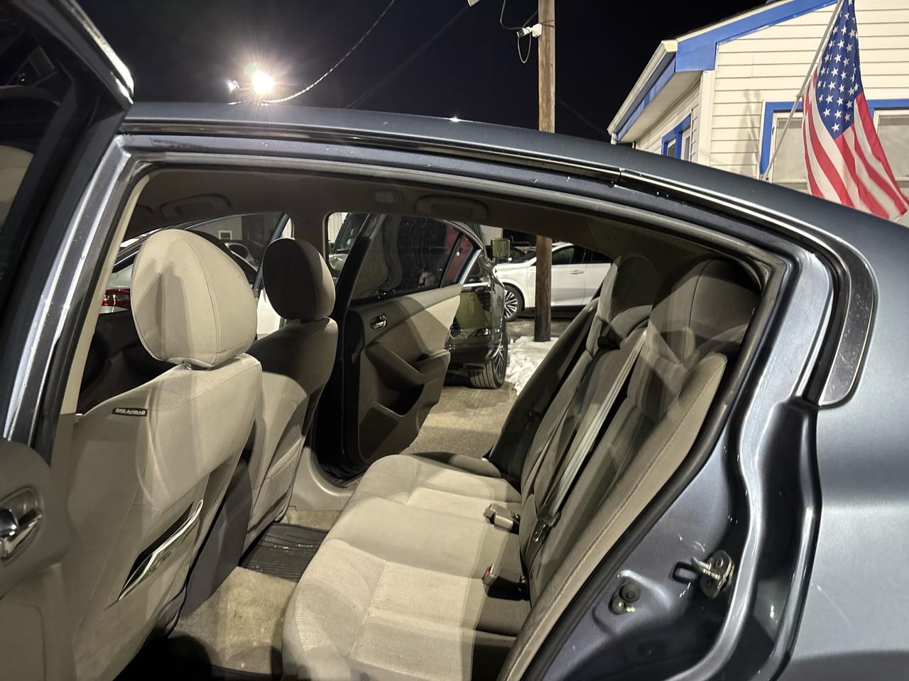 Nissan Altima 4dr Sdn I4 CVT 2.5 S 2011