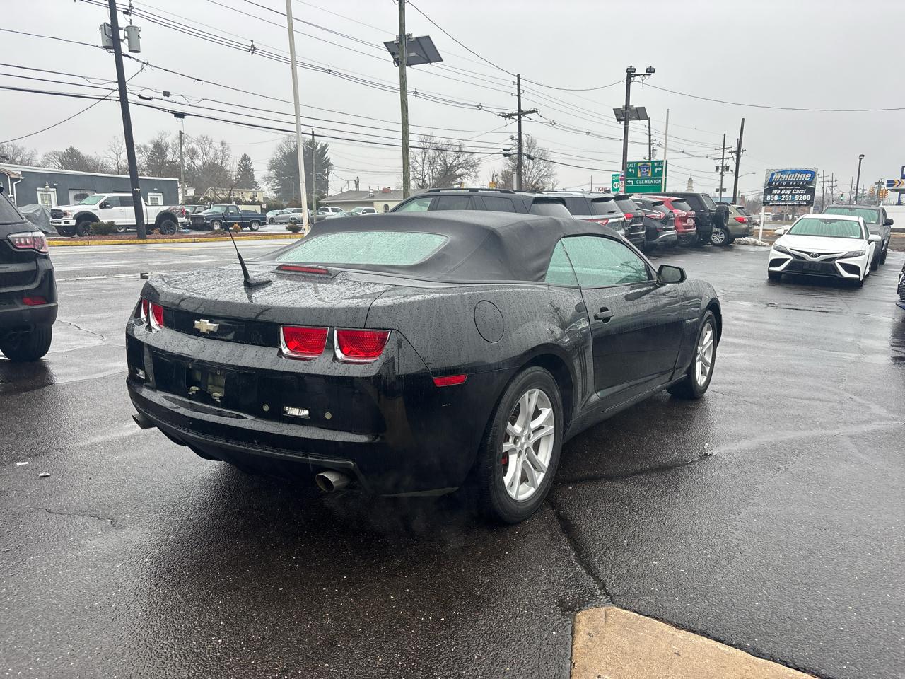 Chevrolet Camaro 2dr Conv 1LT 2011
