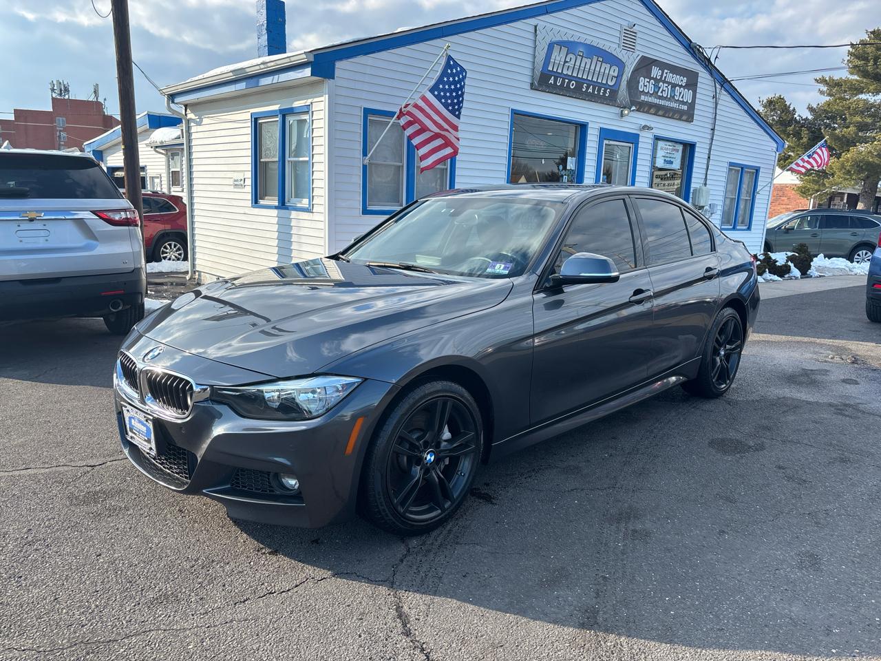 BMW 3 Series 330i xDrive Sedan 2017