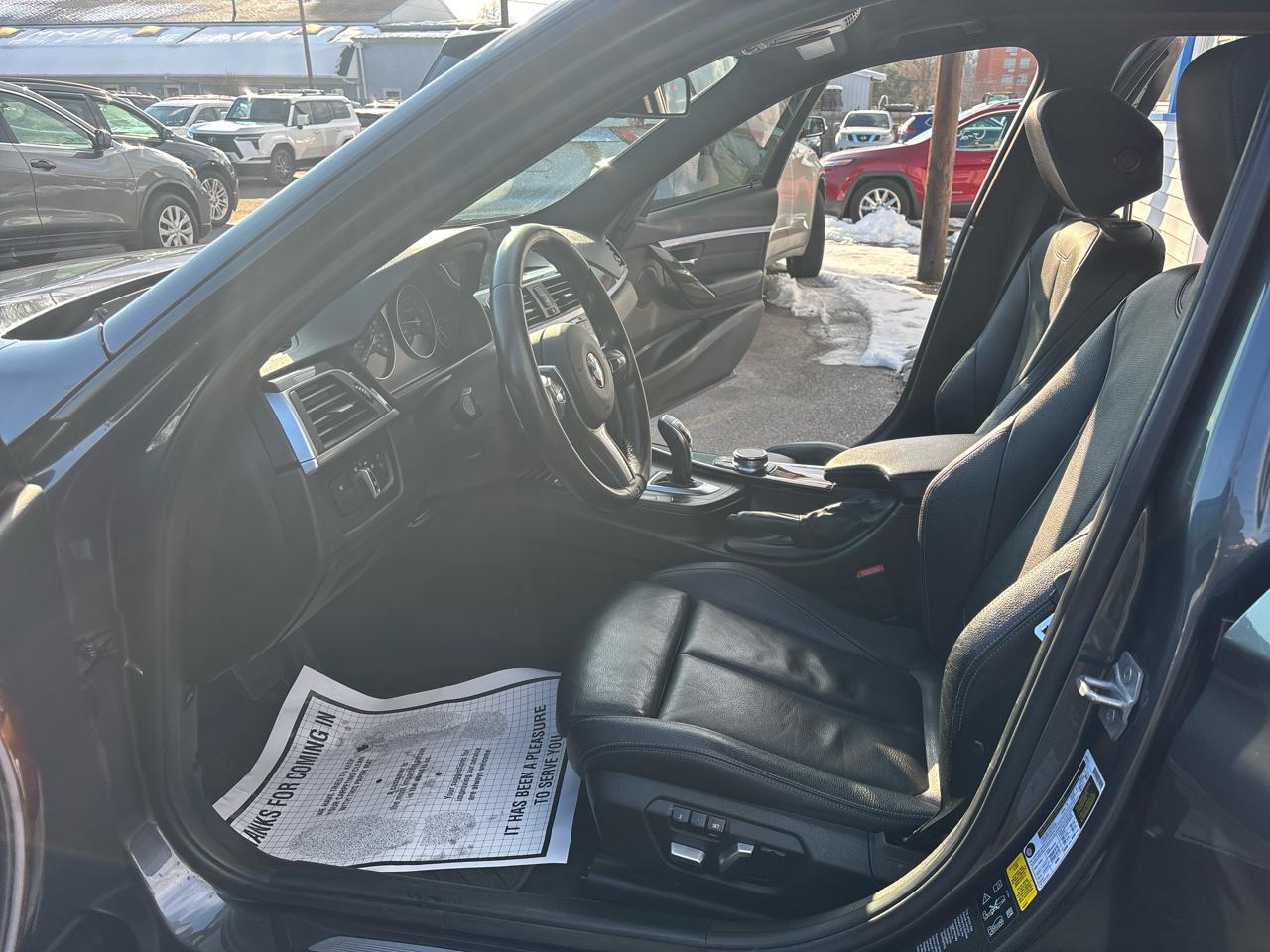 BMW 3 Series 330i xDrive Sedan 2017