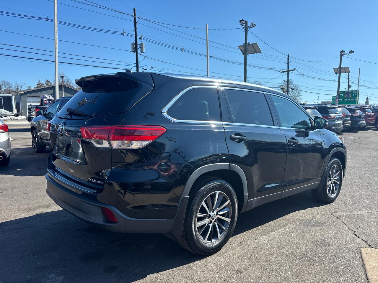 Toyota Highlander XLE V6 AWD (Natl) 2019