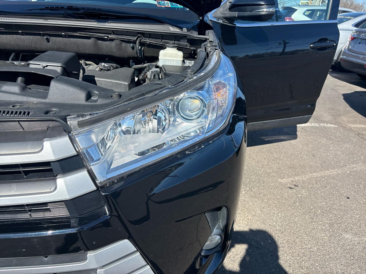 Toyota Highlander XLE V6 AWD (Natl) 2019