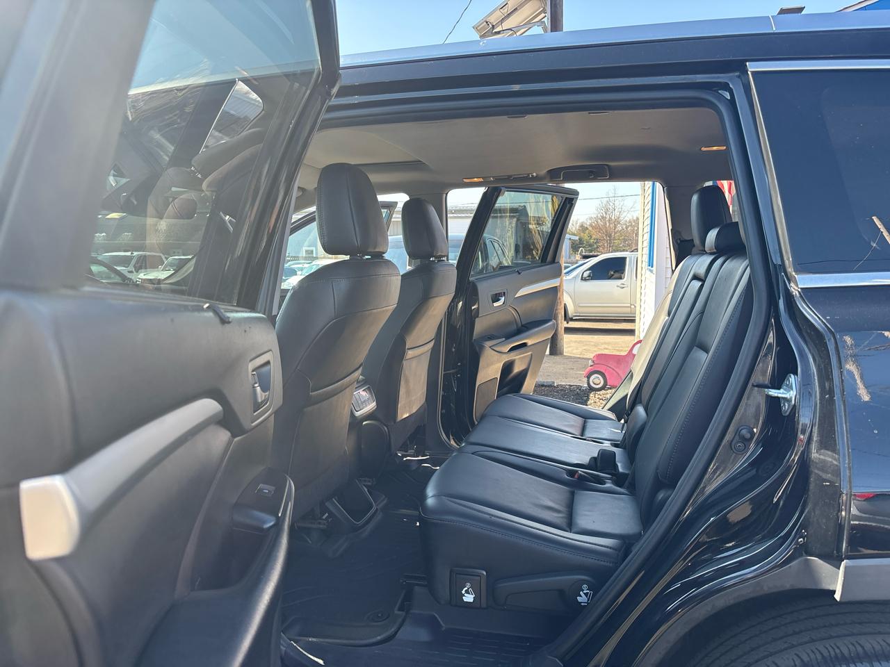 Toyota Highlander XLE V6 AWD (Natl) 2019