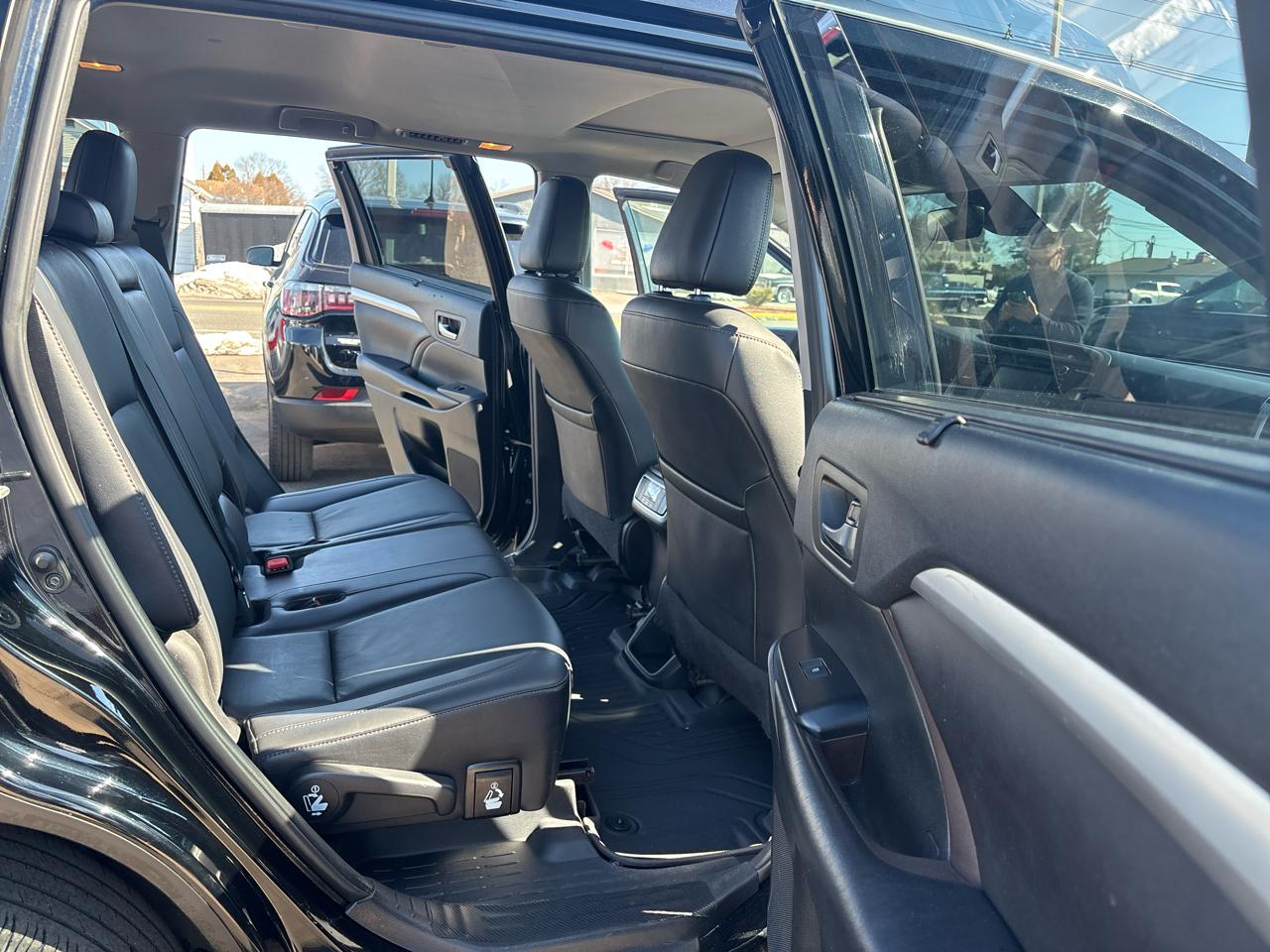 Toyota Highlander XLE V6 AWD (Natl) 2019