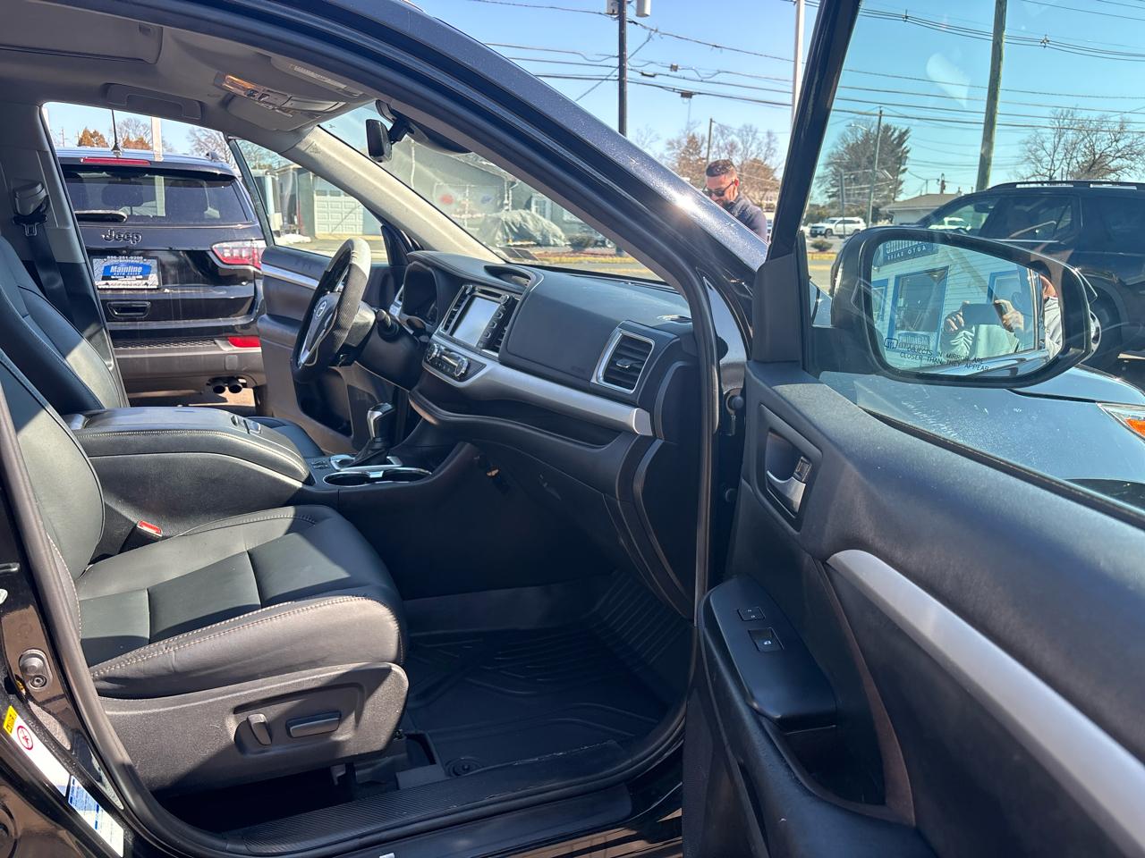 Toyota Highlander XLE V6 AWD (Natl) 2019