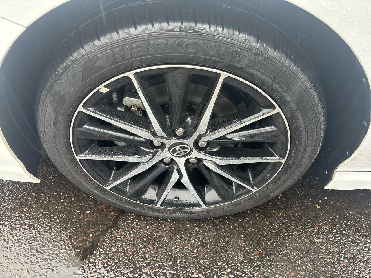 Toyota Camry SE Auto AWD (Natl) 2022