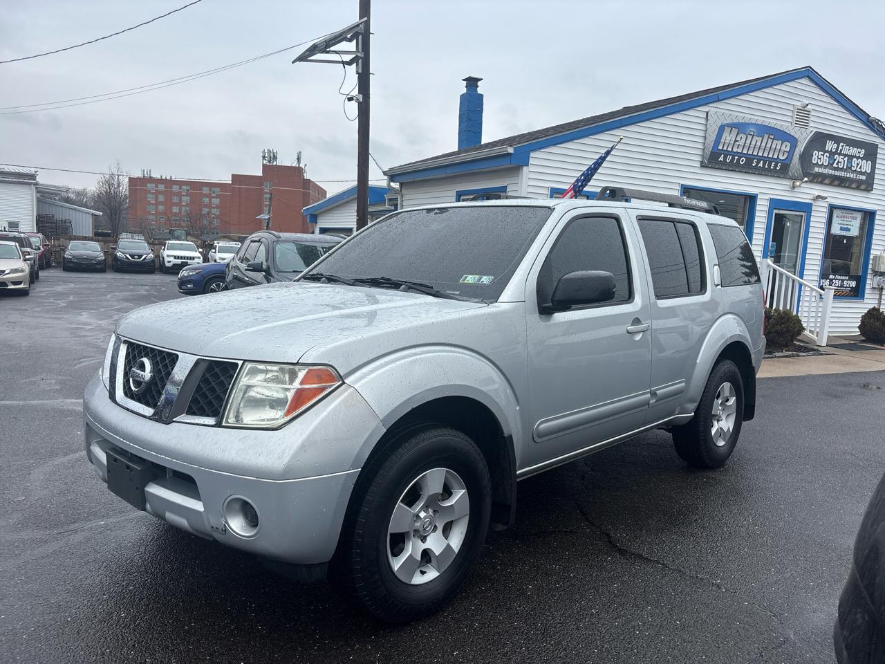 Nissan Pathfinder XE 4WD 2005