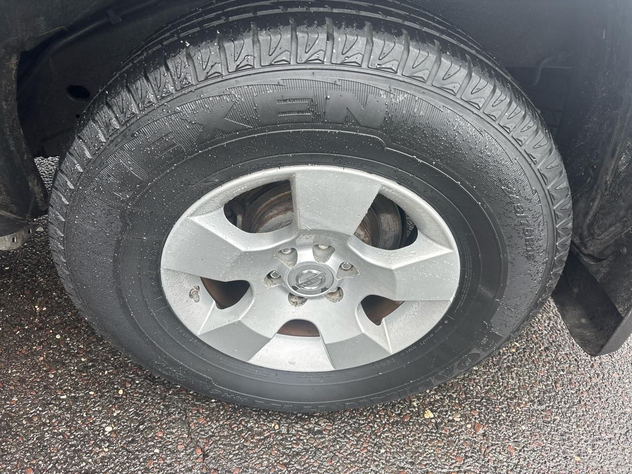 Nissan Pathfinder XE 4WD 2005