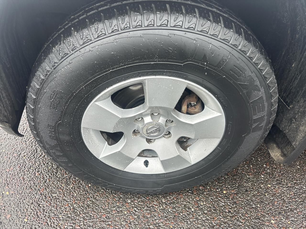 Nissan Pathfinder XE 4WD 2005