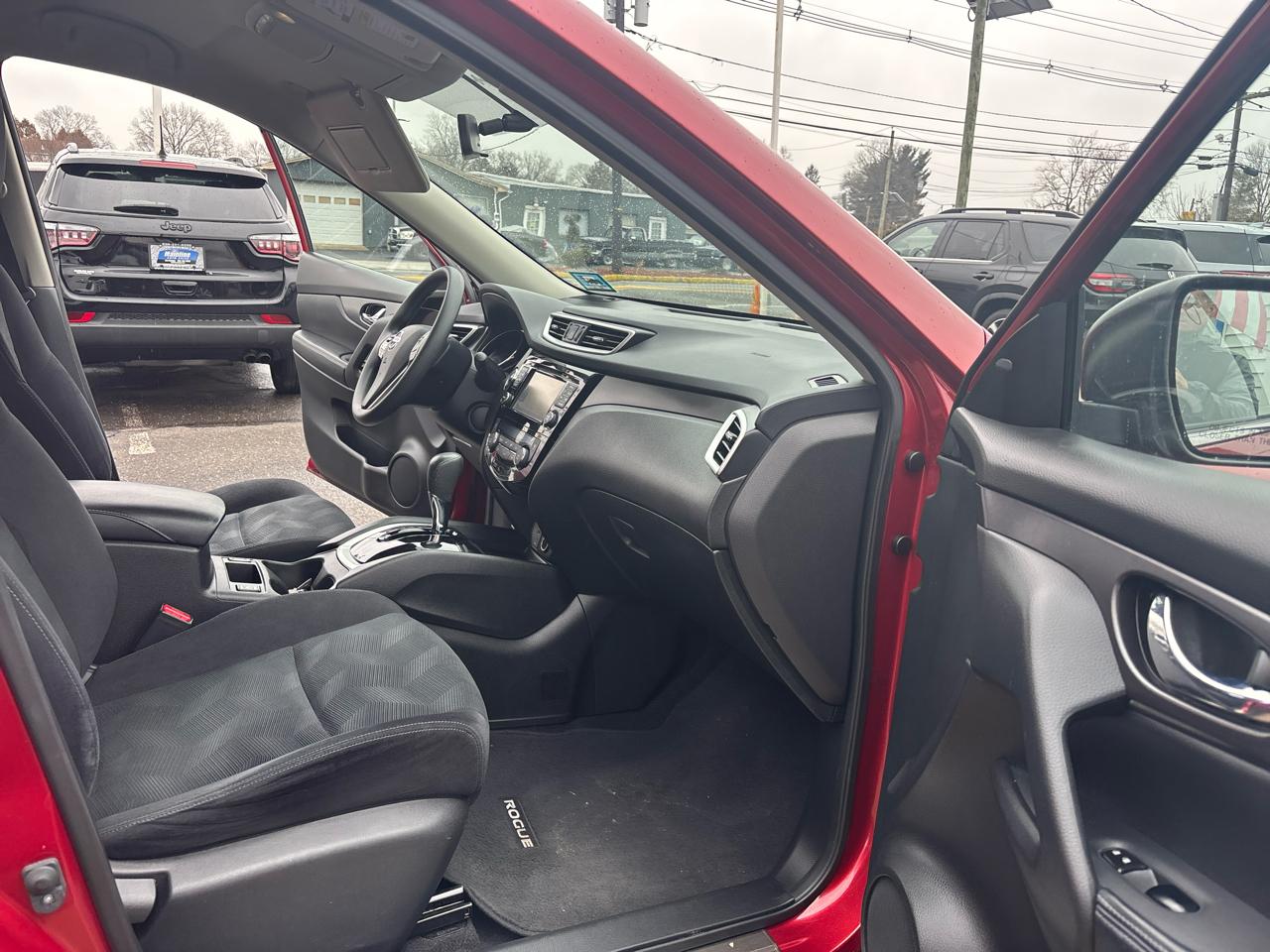 Nissan Rogue AWD 4dr SV 2016