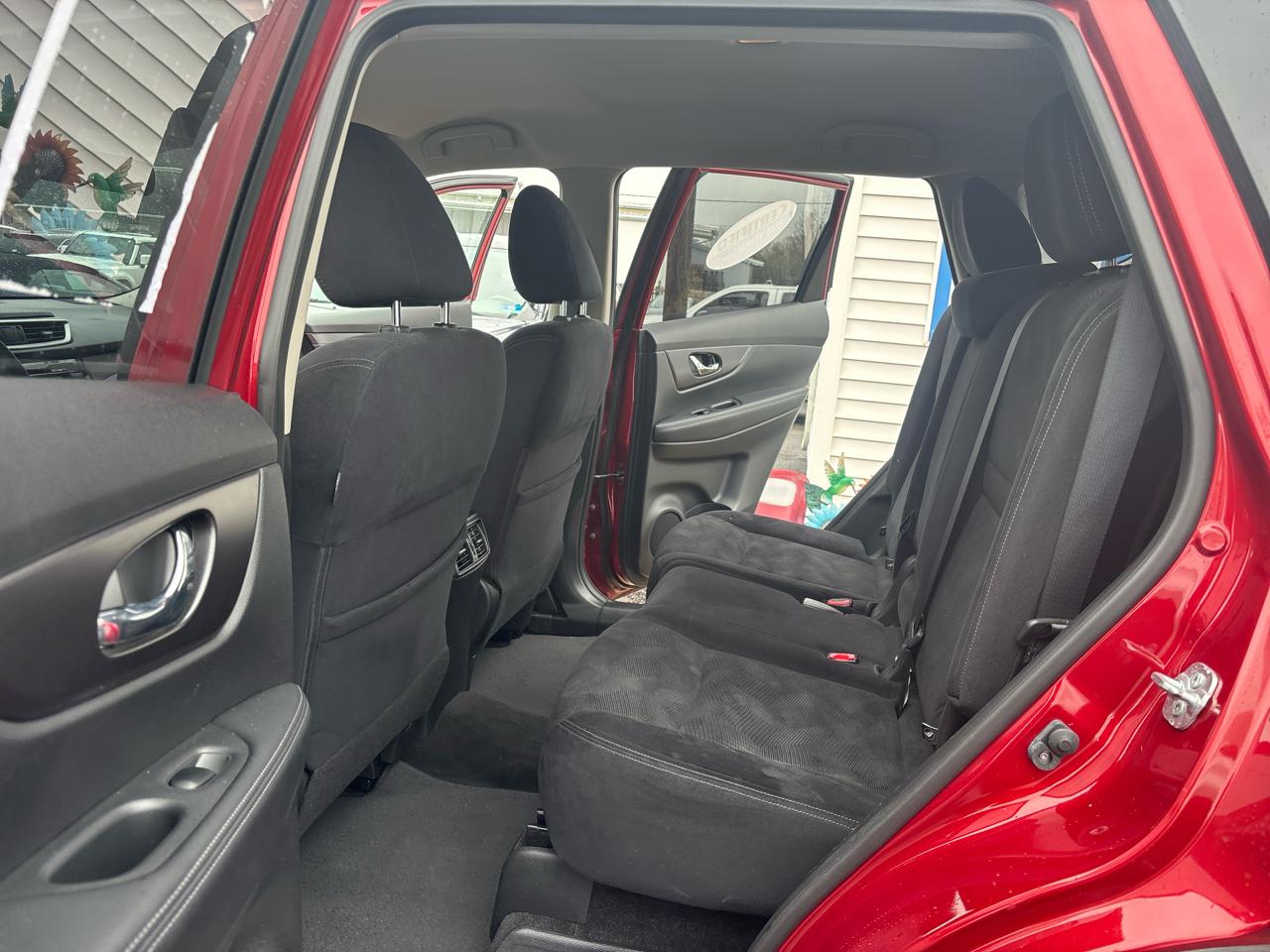 Nissan Rogue AWD 4dr SV 2016