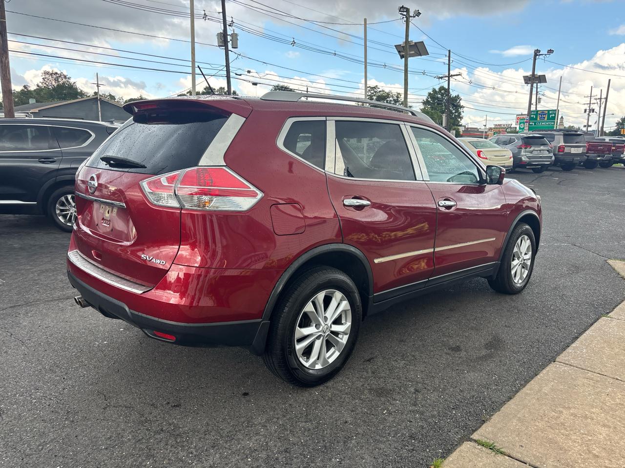 Nissan Rogue AWD 4dr SV 2016