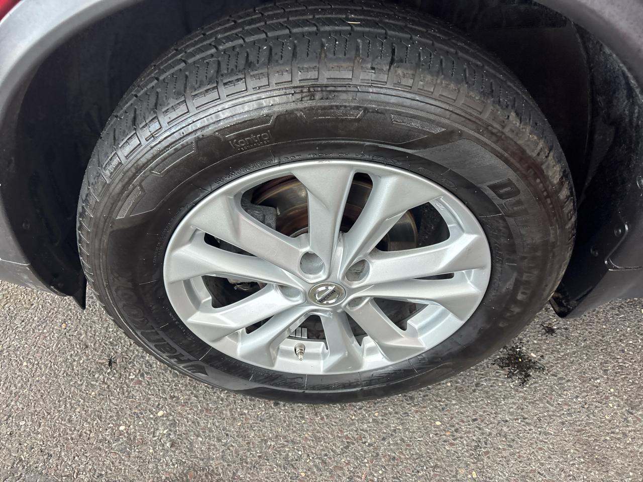 Nissan Rogue AWD 4dr SV 2016