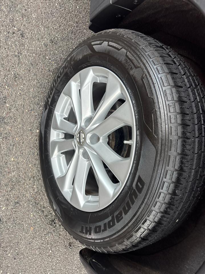 Nissan Rogue AWD 4dr SV 2016