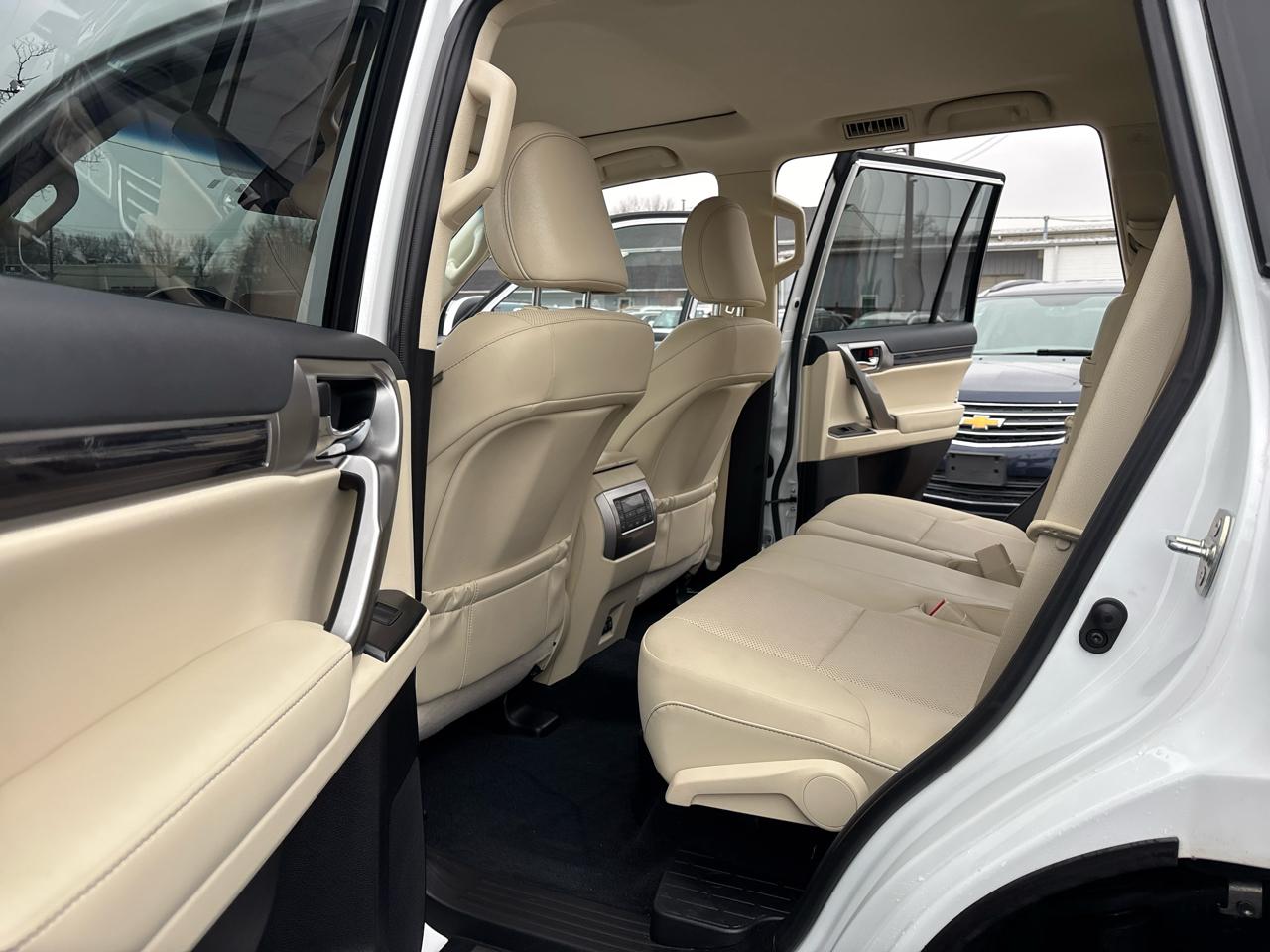 Lexus GX GX 460 Premium 4WD 2023