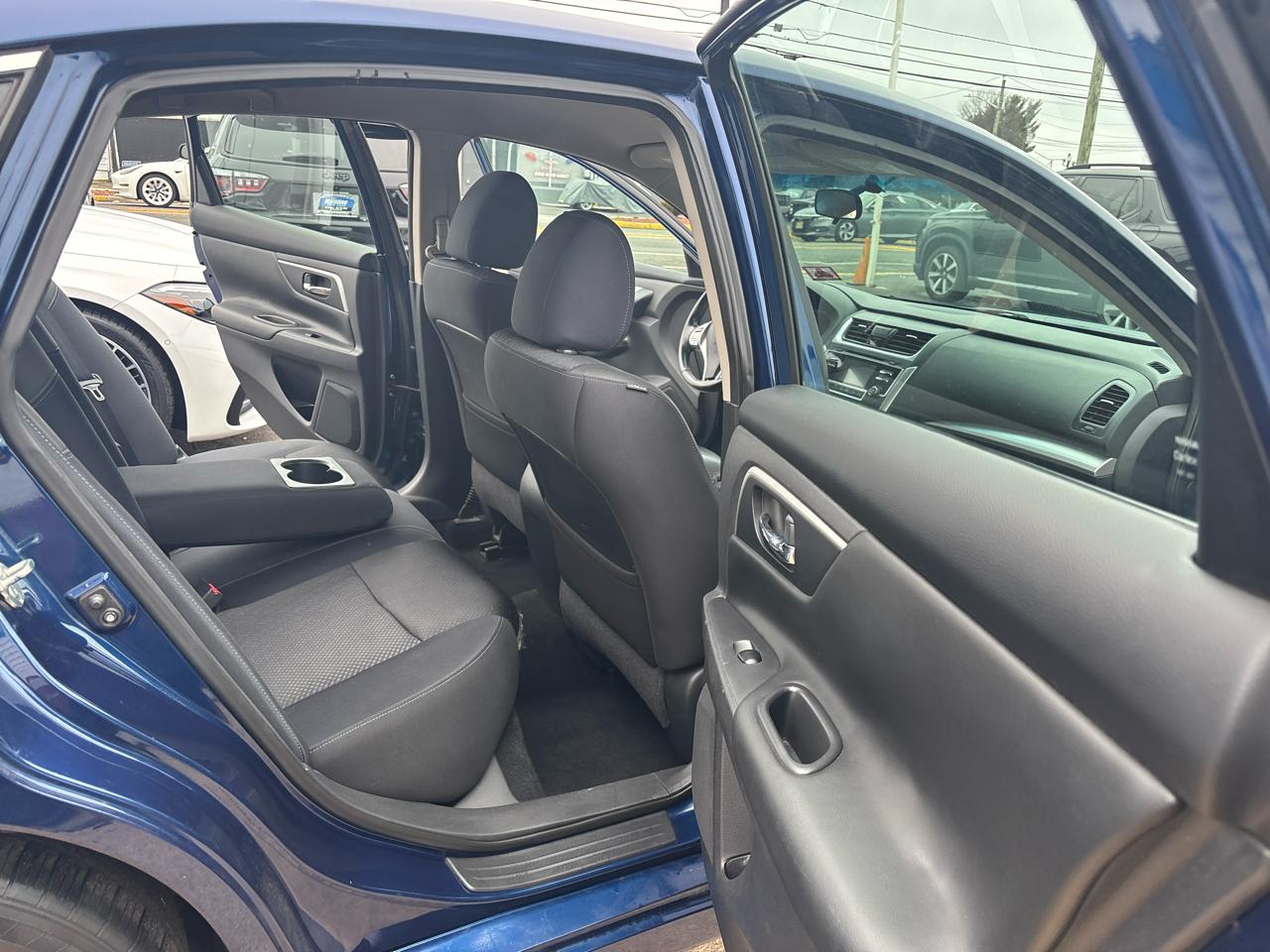 Nissan Altima 2017.5 2.5 SR Sedan 2017