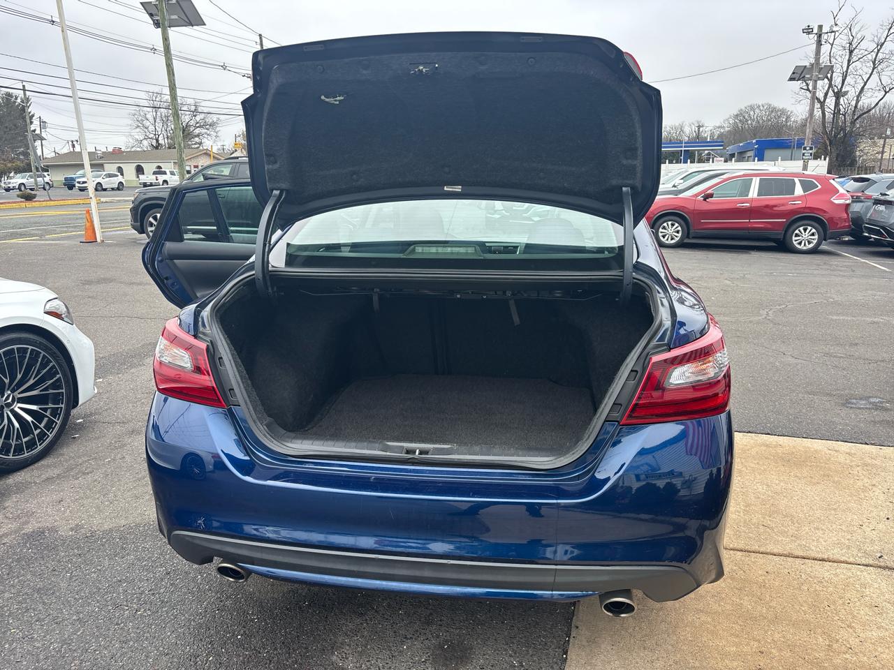 Nissan Altima 2017.5 2.5 SR Sedan 2017