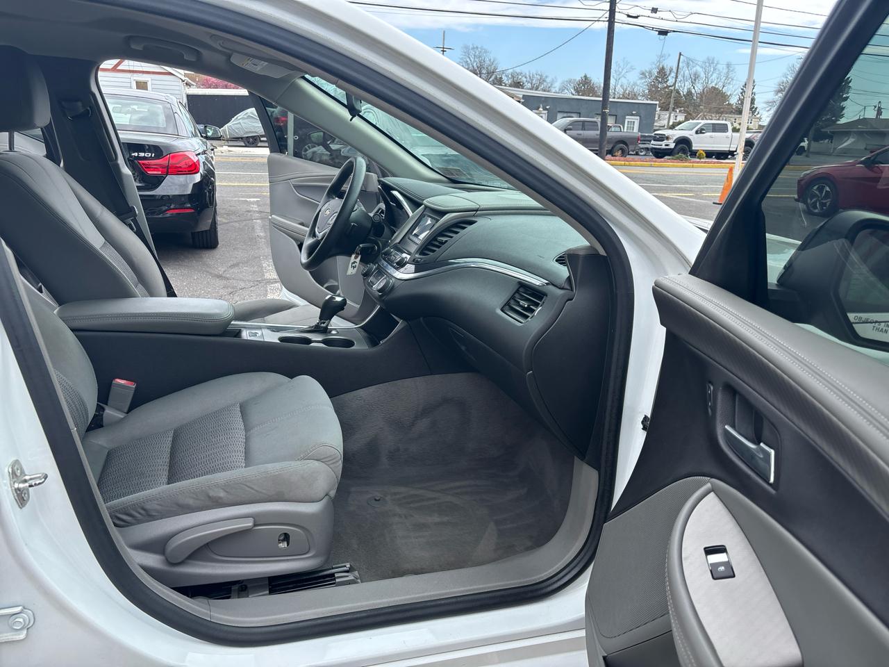 Chevrolet Impala 4dr Sdn LS w/1FL 2016