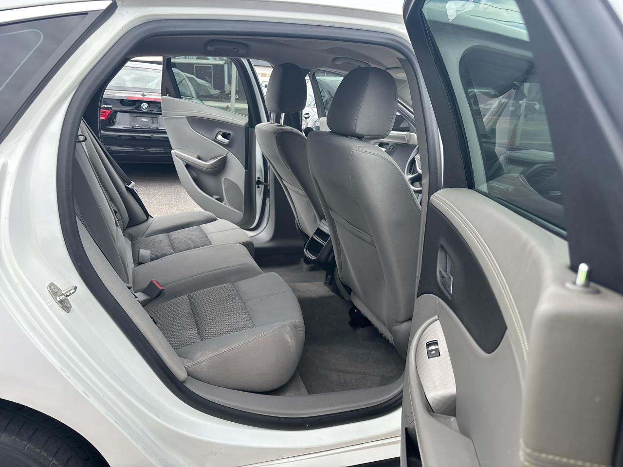 Chevrolet Impala 4dr Sdn LS w/1FL 2016