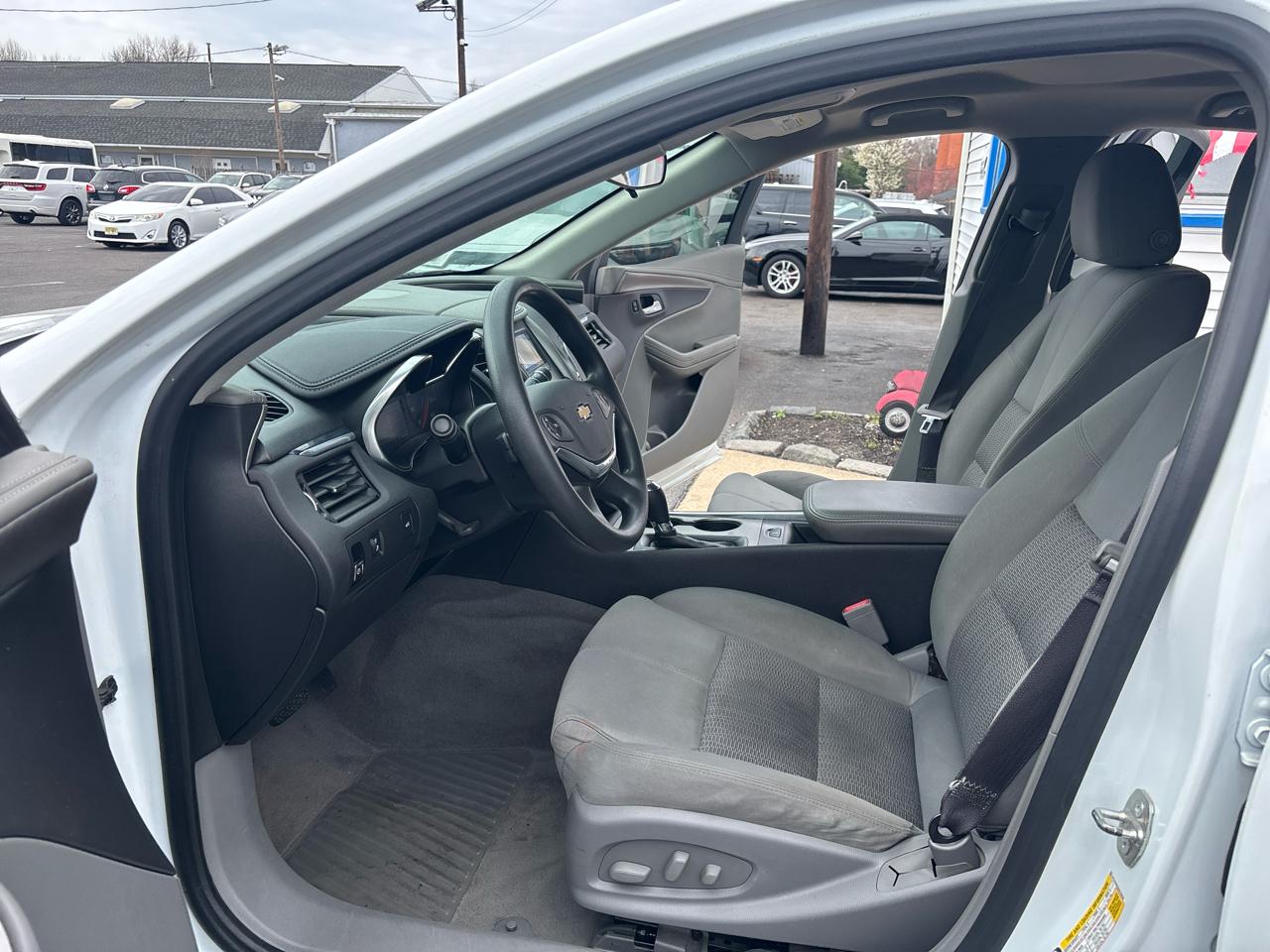 Chevrolet Impala 4dr Sdn LS w/1FL 2016