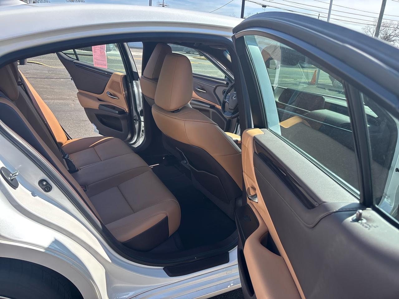 Lexus ES ES 350 FWD 2020