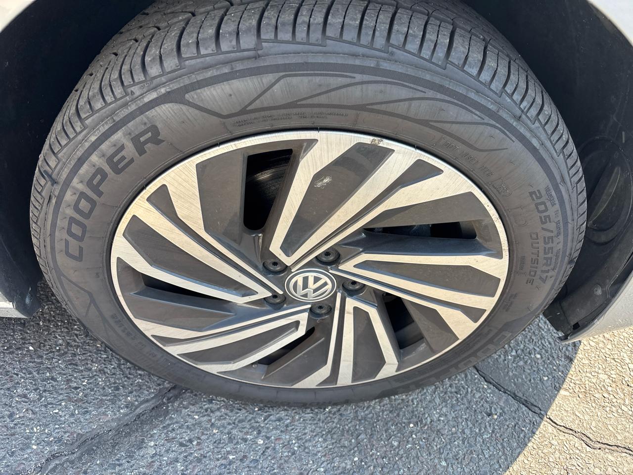 Volkswagen Jetta SEL Premium Auto w/ULEV 2020