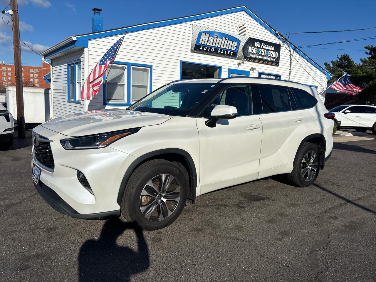 Toyota Highlander XLE AWD (Natl) 2021