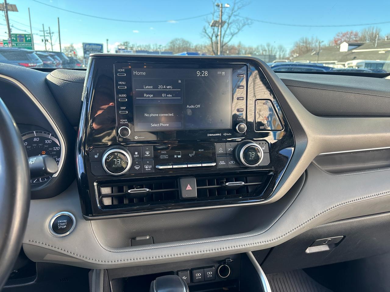 Toyota Highlander XLE AWD (Natl) 2021