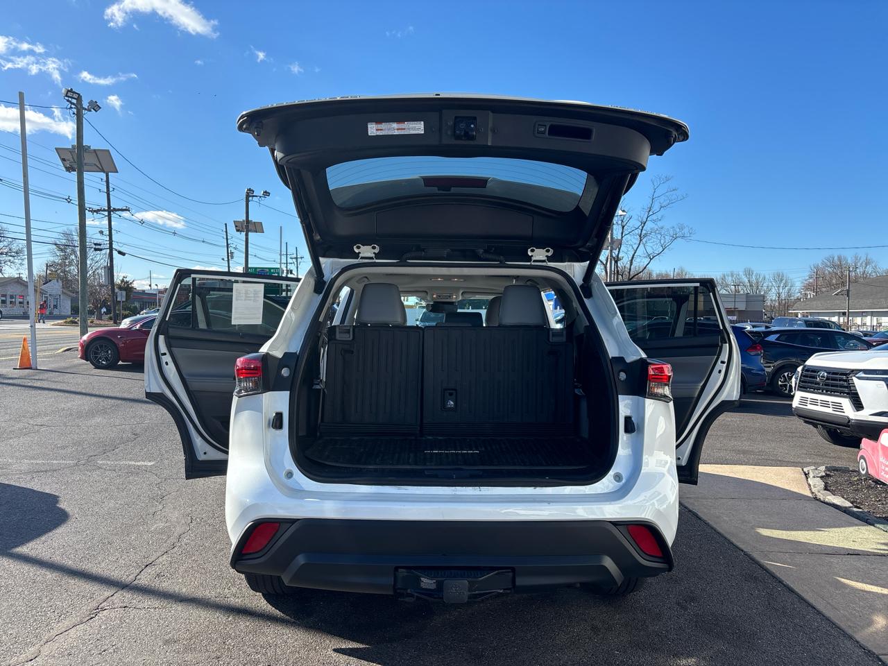 Toyota Highlander XLE AWD (Natl) 2021