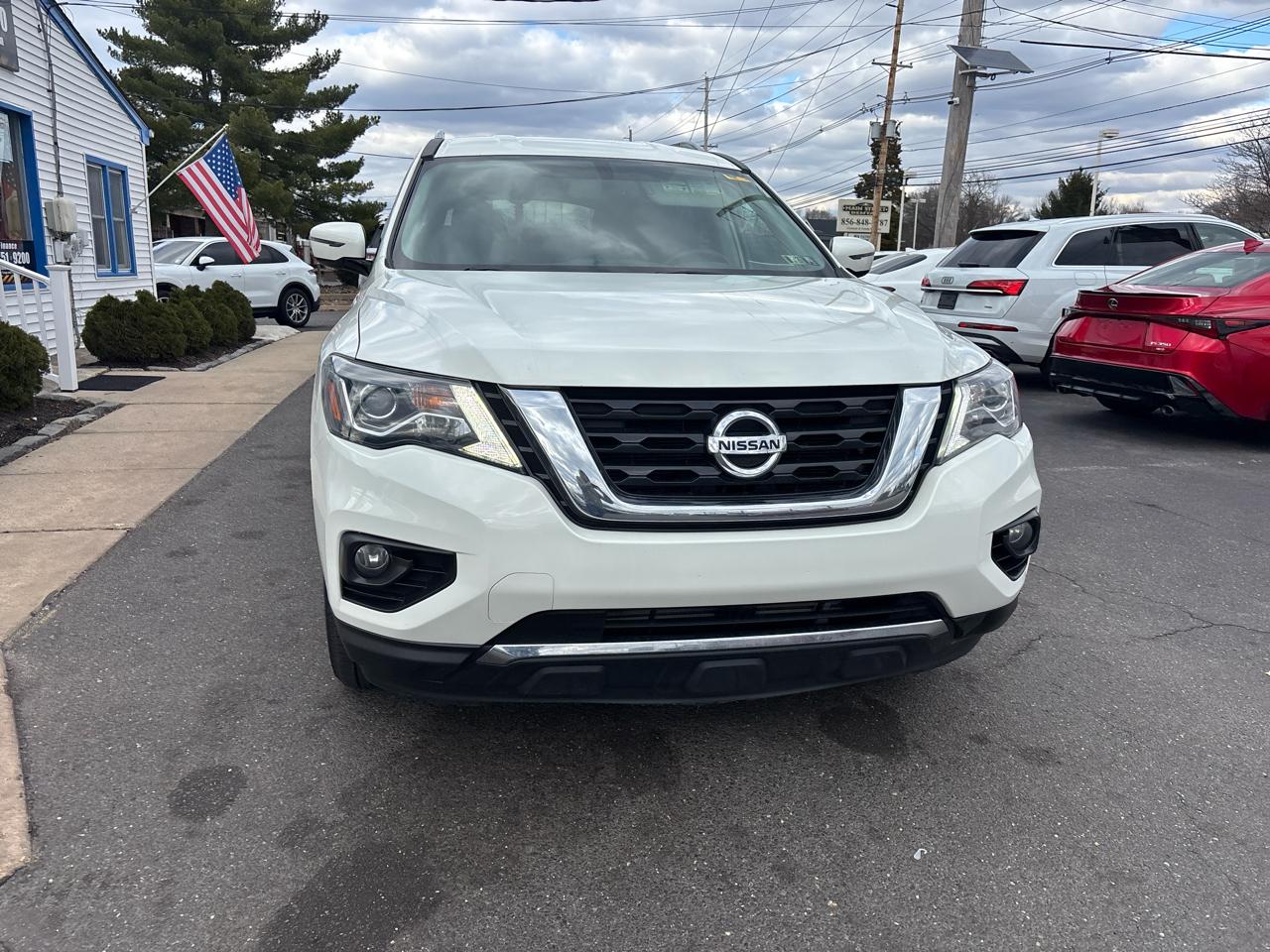 Nissan Pathfinder 4x4 SV 2018
