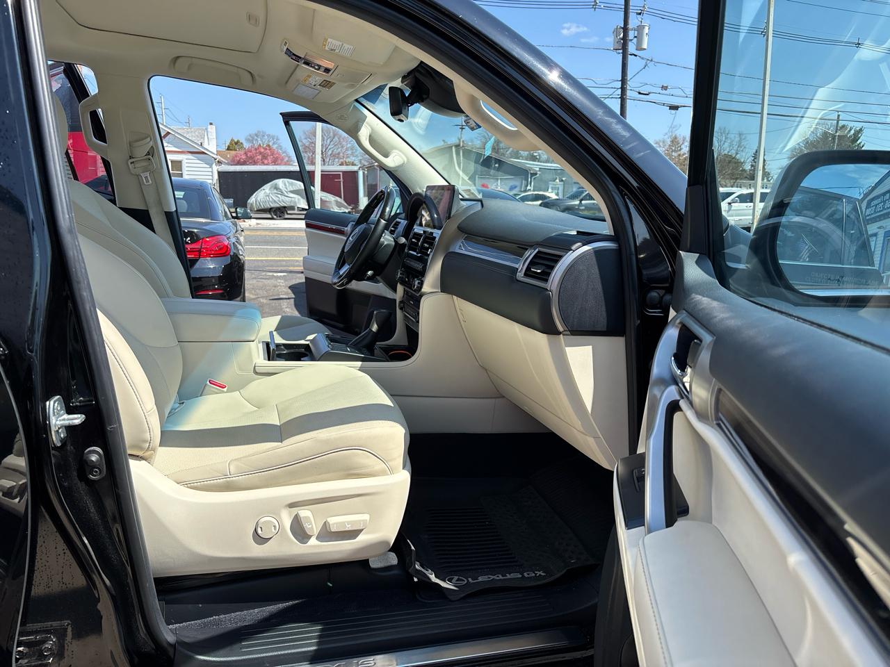 Lexus GX GX 460 Premium 4WD 2023