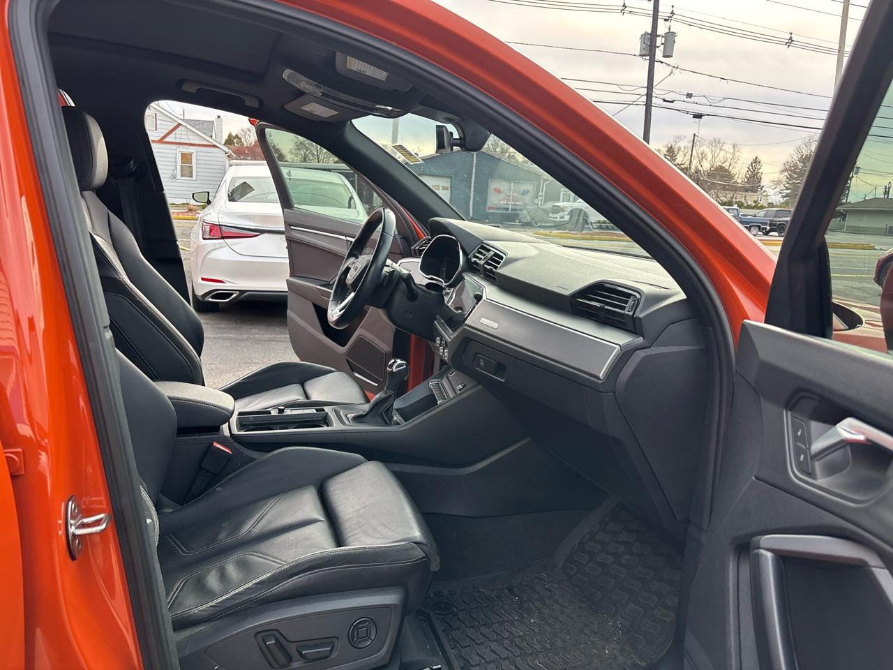 Audi Q3 S line Premium Plus 45 TFSI quattro 2022