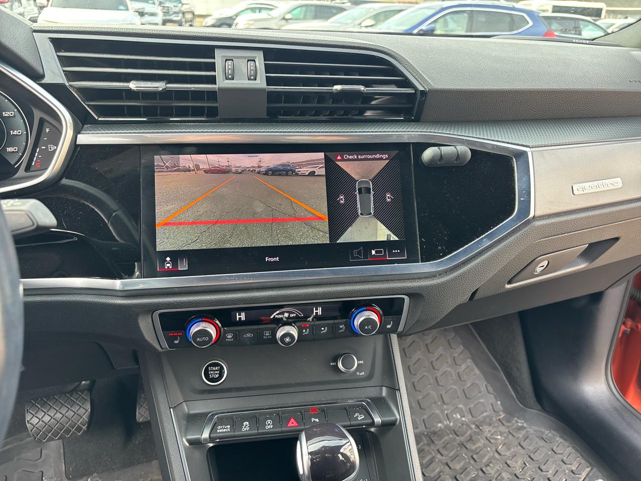 Audi Q3 S line Premium Plus 45 TFSI quattro 2022