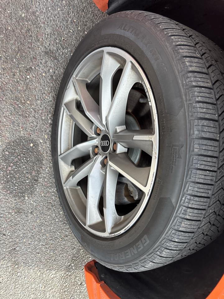 Audi Q3 S line Premium Plus 45 TFSI quattro 2022