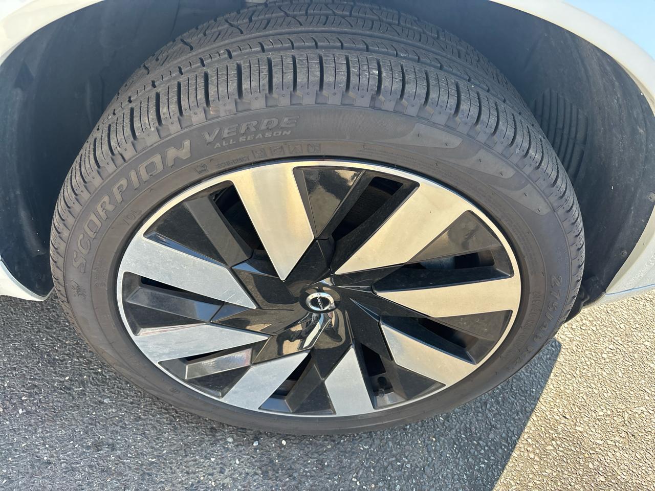 Volvo XC90 Recharge Plug-In Hybrid T8 eAWD PHEV Ultimate Bright Theme 7P 2023