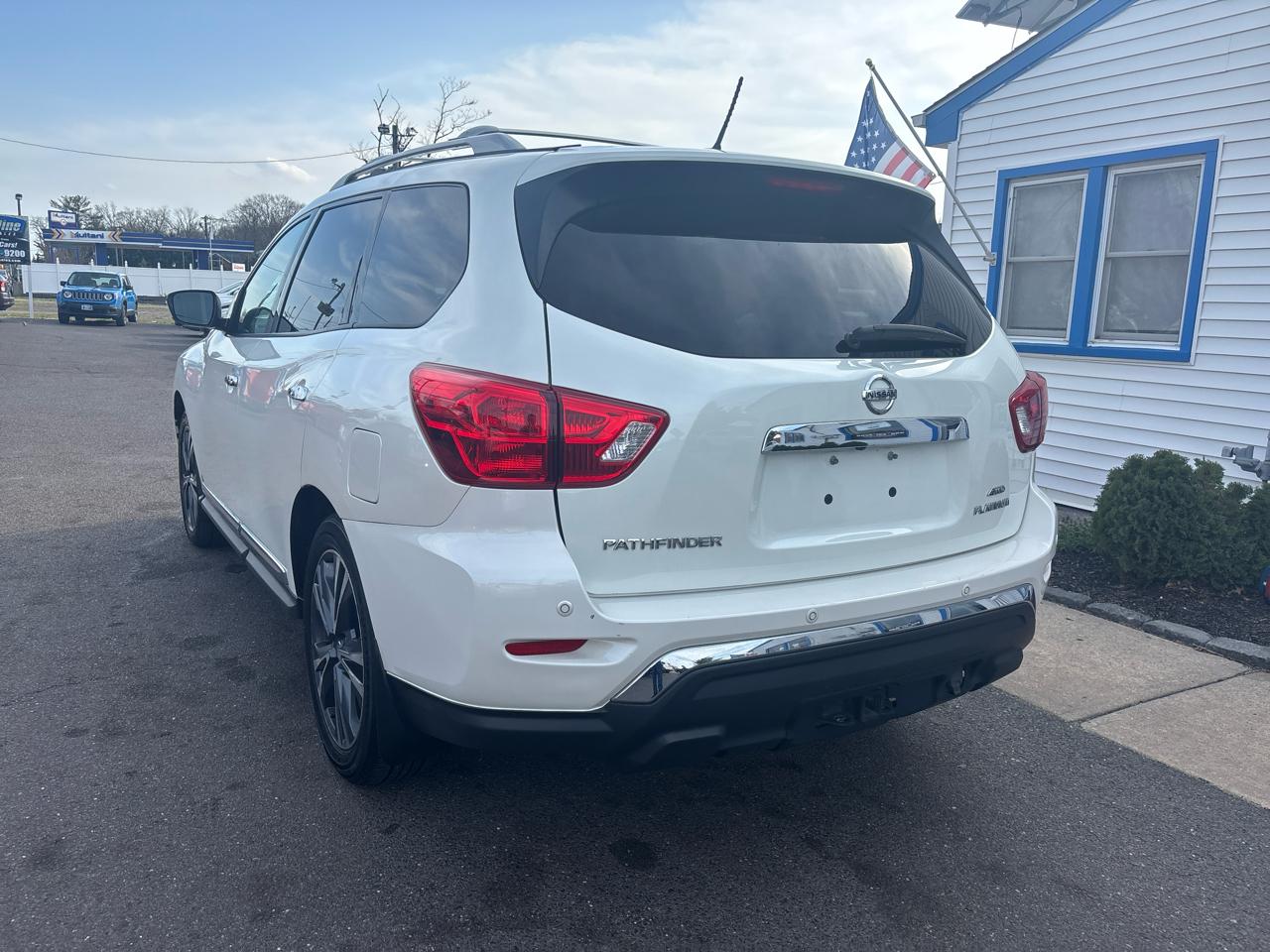 Nissan Pathfinder 4x4 Platinum 2018