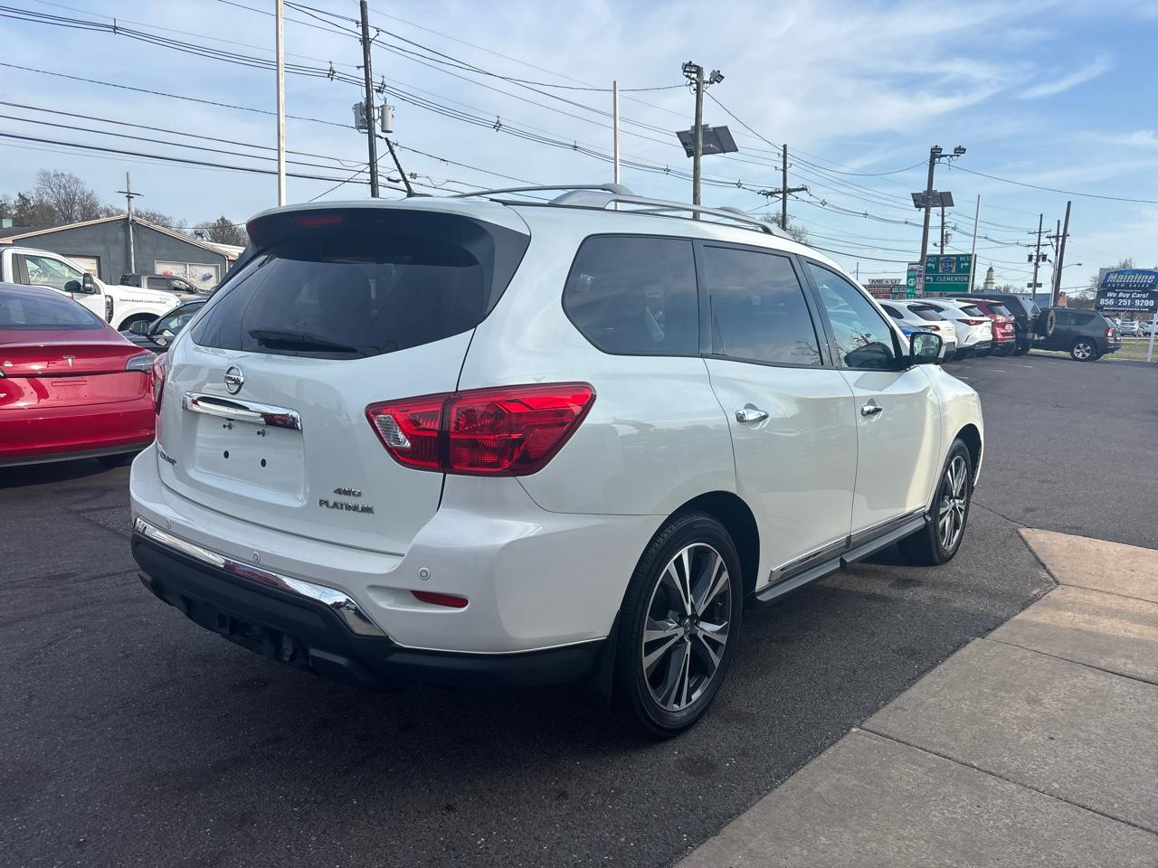 Nissan Pathfinder 4x4 Platinum 2018