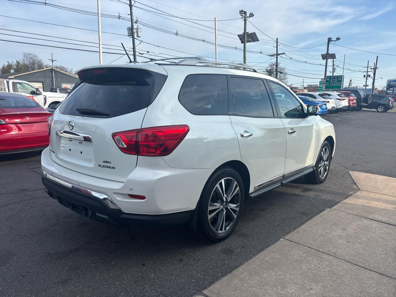 Nissan Pathfinder 4x4 Platinum 2018
