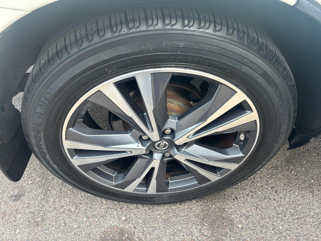 Nissan Pathfinder 4x4 Platinum 2018